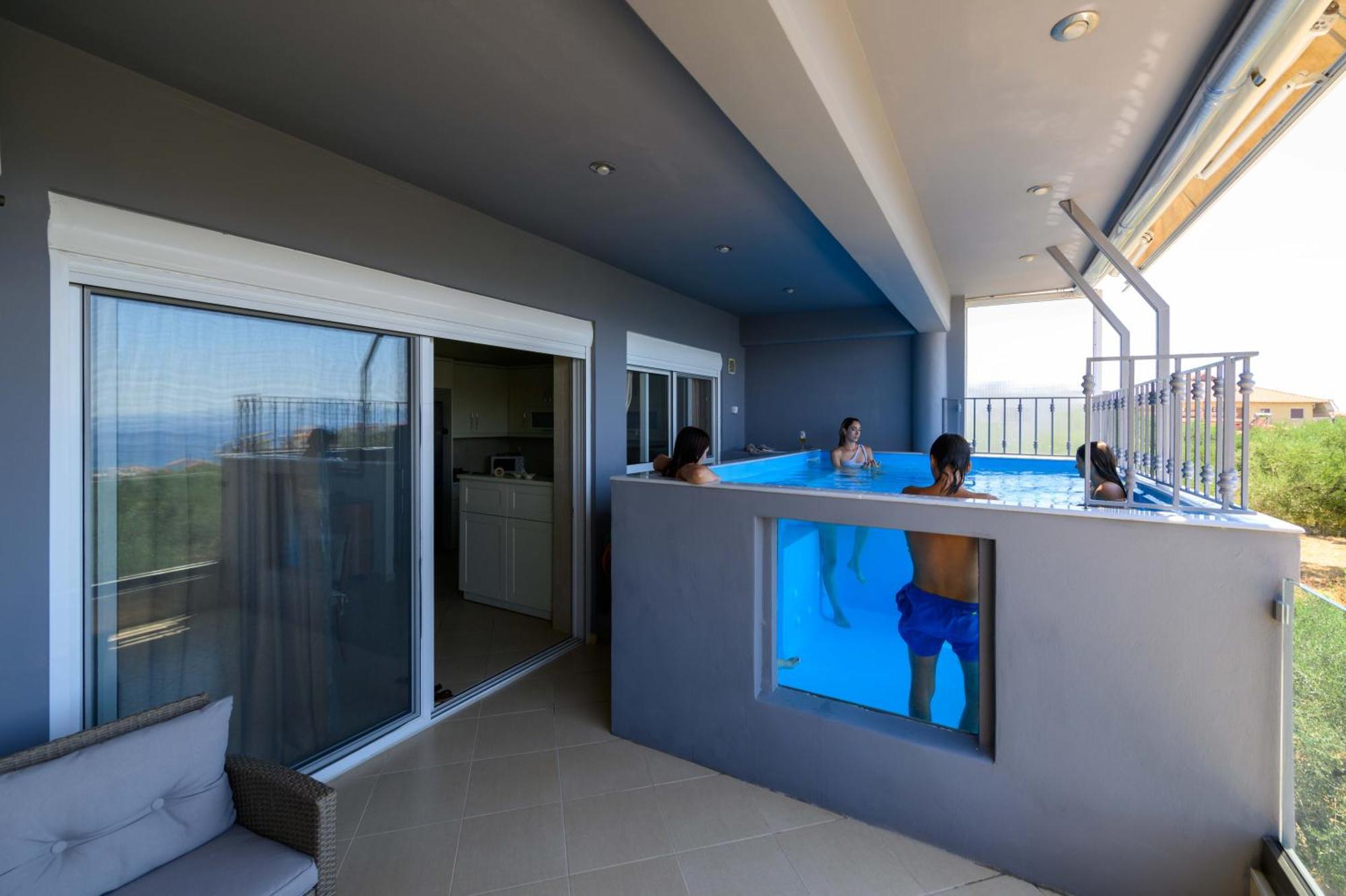 Grand Suites With Private Pools Каламата Екстер'єр фото